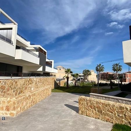 Beautiful New South Facing Bungalow With Large Terrace Dehesa de Campoamor  Luaran gambar